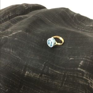 A pretty wire ring